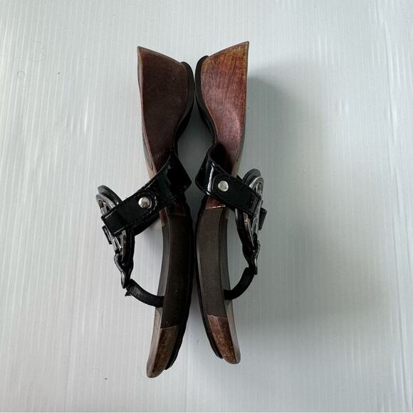 Paul Green wood  sandals thong style with metal emblem size 3 1/2 UK 6 US - Picture 8 of 14
